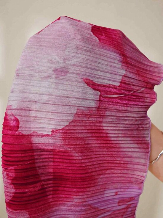 Red Violet Casual Women's Cropped Halter Tank - Picture 3 of 3